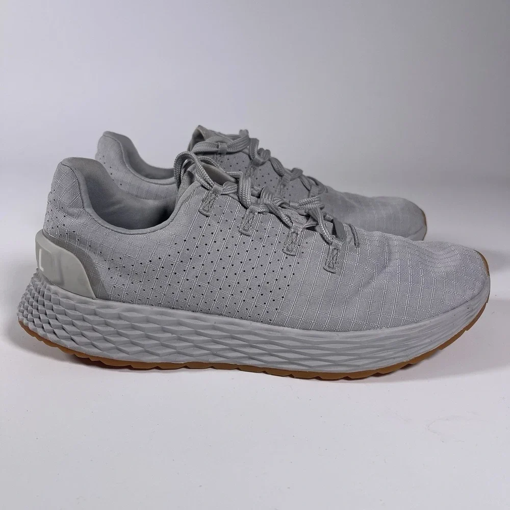 NOBULL Allday Ripstop, M6/W7.5, Light Grey Hiking Running Althleisure walking